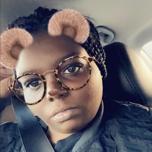 Meet your Posher, Natasha marie